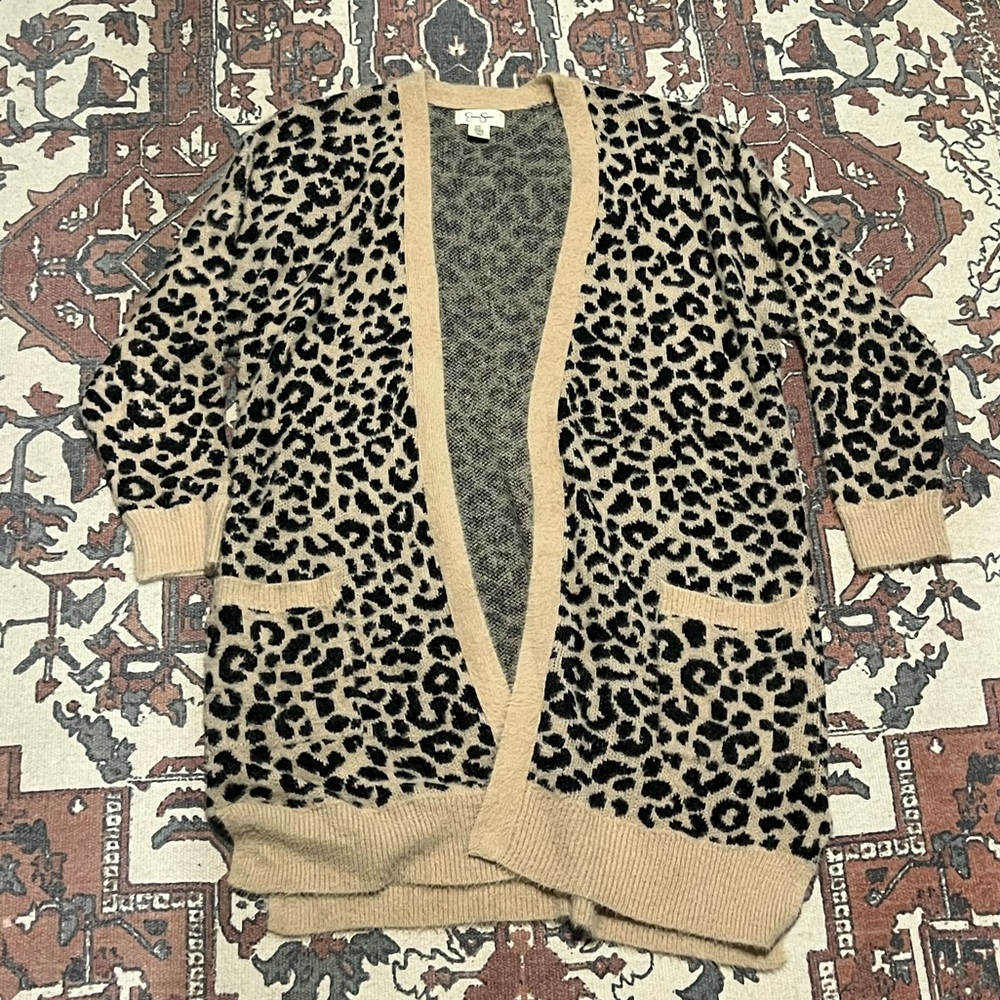 Jessica Simpson sweater